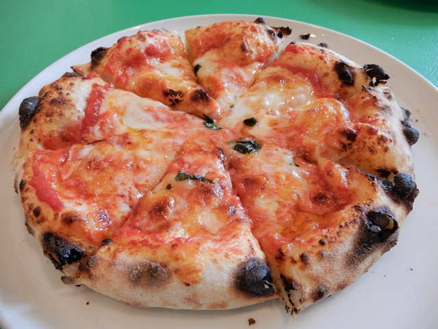欧風イタリア食堂 グラッチャーノ　ピザ