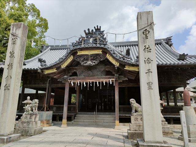 魚吹八幡神社