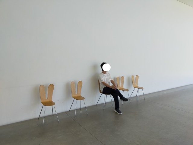金沢21世紀美術館　うさぎの椅子
