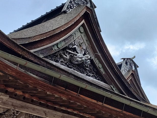 高野山金剛峯寺　大玄関の龍の装飾