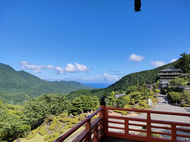 那智山青岸渡寺　三重塔から見た景色