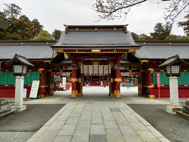 鹽竈神社の唐門