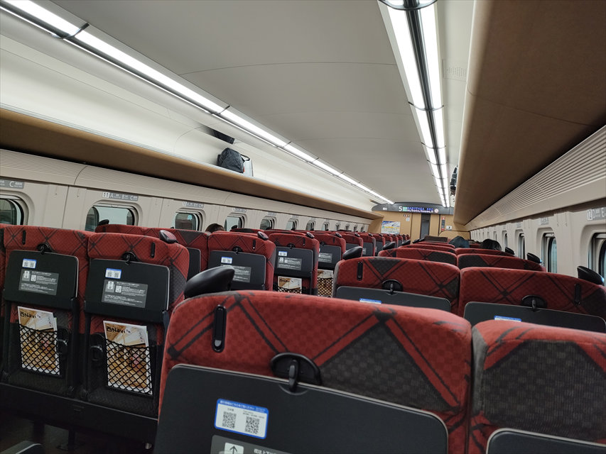 北陸新幹線開業後のはくたか座席