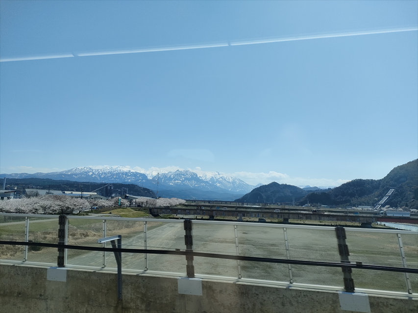 北陸新幹線　車窓からの景色
