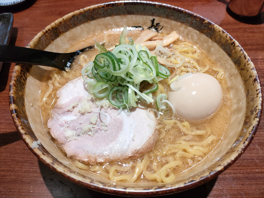 麺屋つくし 富山駅店　味噌ラーメン